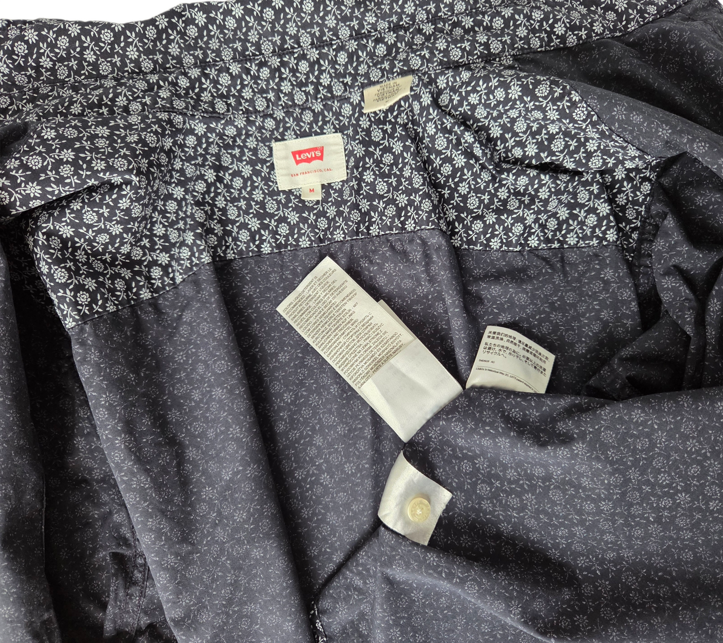 Camisa Levi's flores