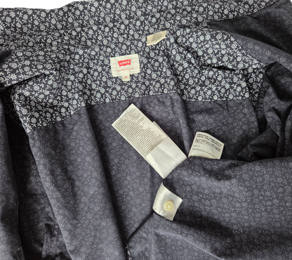 Camisa Levi's flores