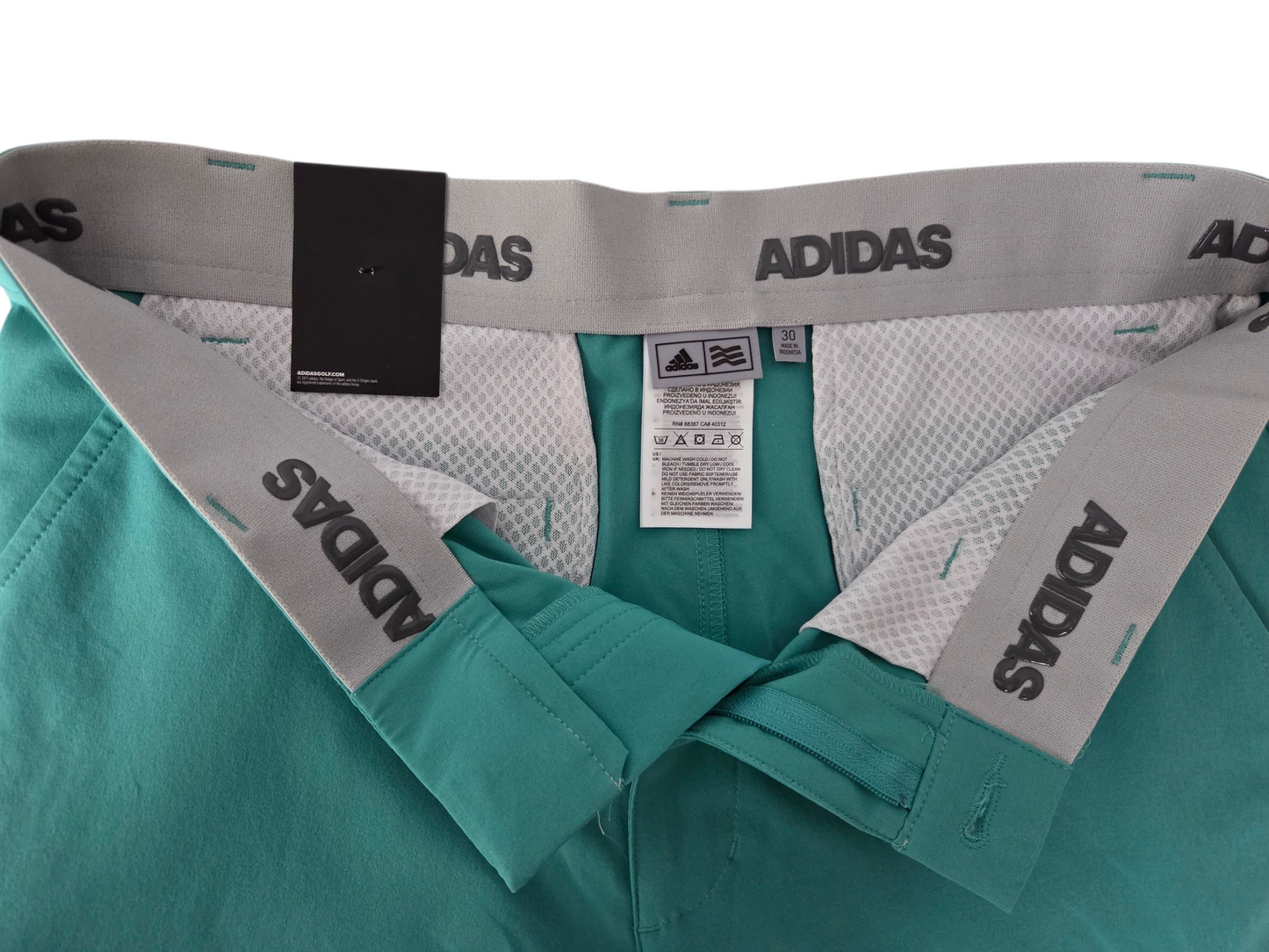Pantalón chino corto Adidas